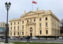 Prefeitura de Várzea Grande quita folha de fevereiro de forma antecipada