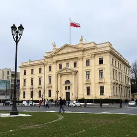 Prefeitura de Várzea Grande quita folha de fevereiro de forma antecipada